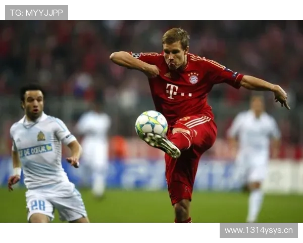 萨默尔:拜仁欧冠竞争力强但阵容偏小需避免伤病困扰 萨默尔:拜仁欧冠竞争力强但阵容偏小需避免伤病困扰